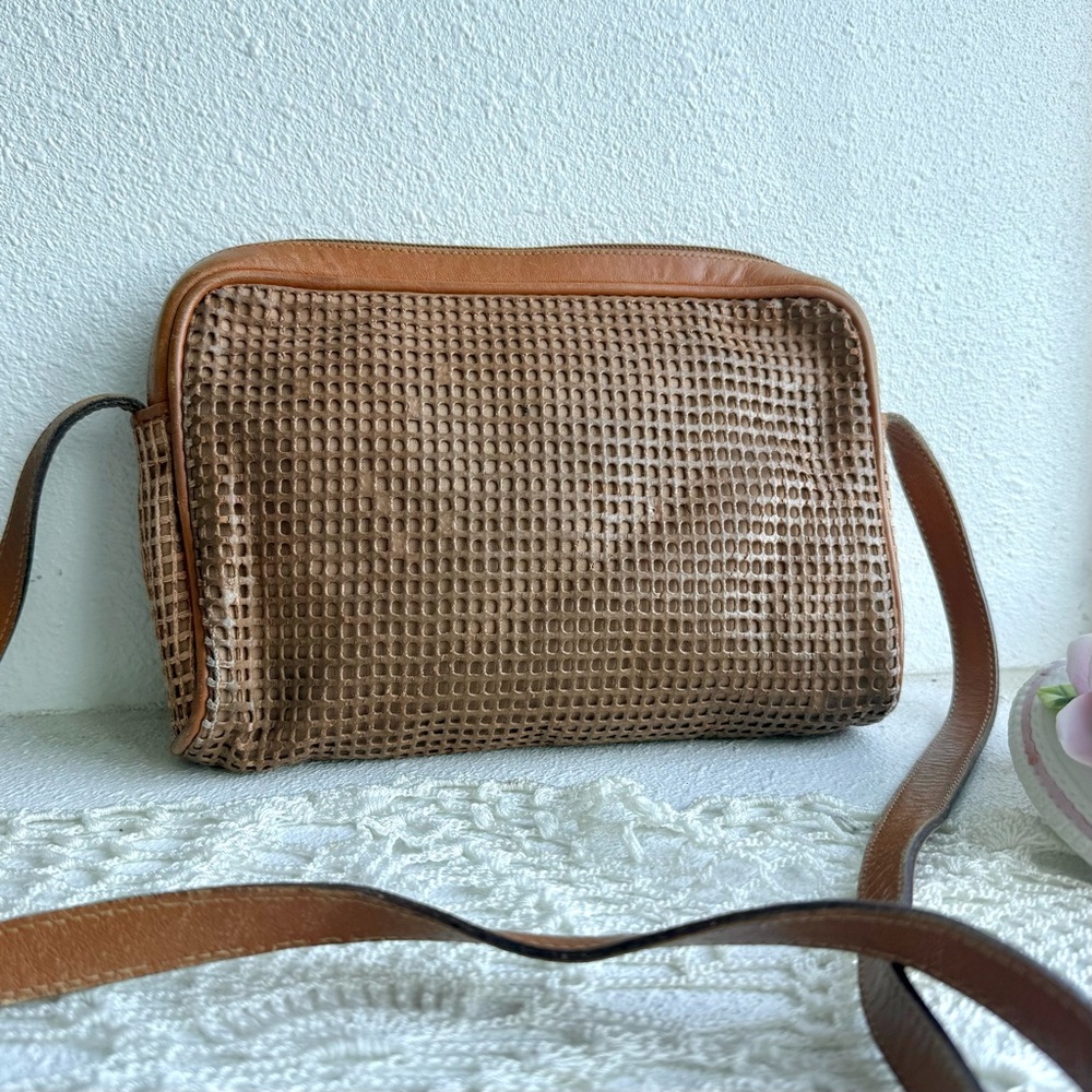 Vintage Nina Ricci Paris crossbody bag
Made in Italy - Picture 2 of 8